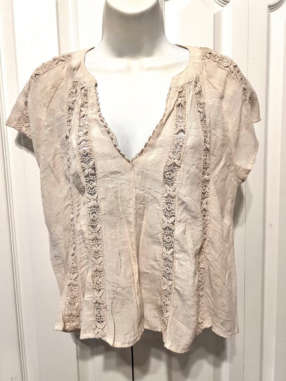 American Rag Women's Sheer Boho Crocheted Cut Outs Ivory Pull On Top-X Small JRs
